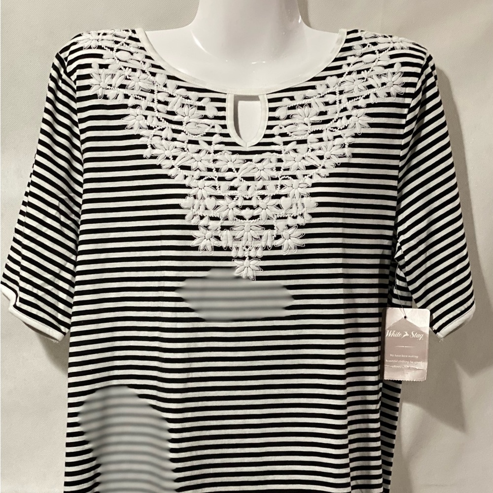 White Stag black and white striped, short sleeve, detailing on front, nwt size L